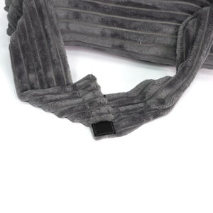 Yangyangpet Franela Cubierta impermeable Forma rectangular Anexity Camas lavables para perros - Product Image 4