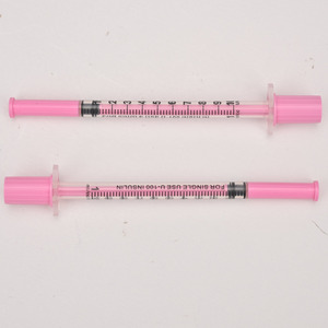Jeringa de Insulina Rosa de 1 ml, 31G x 6 mm/8 mm - Estéril y Desechable para Clínica <span class=keywords><strong>Veterinaria</strong></span>, 100 Unidades por Caja - Product Image 1