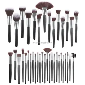 Customized Real Perfection Multi Function Complete 32 40 48 50 80 Piece You Need White Black Kabuki Makeup Brush Set For Women