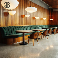 Meubles d'hôtel de luxe ensembles de chaises de table commerciales canapé vert sièges velours cadre en bois cabines de restaurant pour café