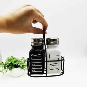 Ensemble de 2 shakers <span class=keywords><strong>en</strong></span> <span class=keywords><strong>verre</strong></span> pour salière, poivrière, épices chaudes idéales pour le barbecue et le barbecue. - Product Image 4