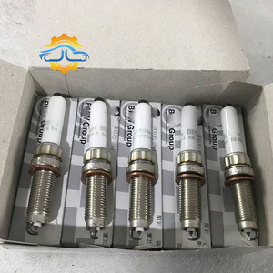 Bougies <span class=keywords><strong>d</strong></span>'<span class=keywords><strong>allumage</strong></span> Iridium 12122455258 de haute qualité pour des performances optimales pour <span class=keywords><strong>BMW</strong></span> X5 G05 X3 G01 X7 G07 série 3 G28 état neuf - Product Image 1