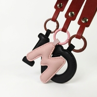 Porte-clés en cuir uni personnalisé de haute qualité avec 26 lettres alphabet et breloque de sac en forme de lettre gonflée – Vente en gros
