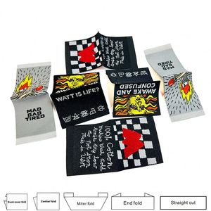 Étiquettes et tags personnalisés pour vêtements : logo de marque privée, impression sur satin/tissu, étiquettes de couture pour t-shirts, étiquettes nominatives en tissu - Product Image 2