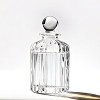 Diffuseur de parfum en verre transparent de luxe personnalisé de 150 ml avec bâtonnets diffuseurs pour la décoration et l'emballage de parfums d'intérieur