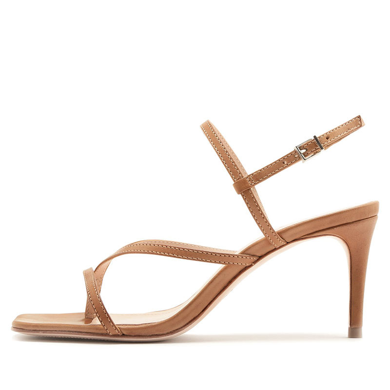 สีน้ำตาล