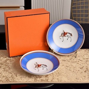 Luxury Retro Classic Porcelain High Footed Fruit Platter Eco-Friendly Customizable for Weddings and Party - Product Image 2