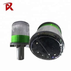 Balise d'avertissement de lumière de cône de <span class=keywords><strong>trafic</strong></span> solaire de clignotant de LED à haute intensité <span class=keywords><strong>pour</strong></span> la gestion du <span class=keywords><strong>trafic</strong></span> - Product Image 4