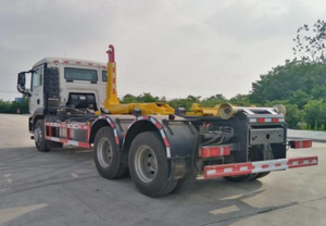 <span class=keywords><strong>Camion</strong></span> à ordures de bras de crochet résistant de HOWO avec le crochet peut tirer le <span class=keywords><strong>camion</strong></span> à ordures de construction - Product Image 2
