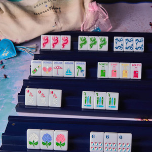 Jeu de Mahjong américain de luxe moderne de haute qualité, fabriqué en usine, avec des tuiles en acrylique rose à 4 couches - Product Image 6