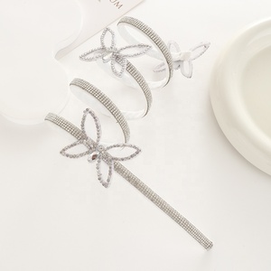 รองเท้าส้นสูงผู้หญิงประดับเพชรและคริสตัลรูปผีเสื้อสำหรับงานปาร์ตี้ ขายตรงจากโรงงาน - Product Image 5