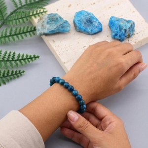 Bracelet en <span class=keywords><strong>Apatite</strong></span> <span class=keywords><strong>Bleue</strong></span> Naturelle YINGLAI en Gros, Cristaux Polis et Sculptés en <span class=keywords><strong>Apatite</strong></span> <span class=keywords><strong>Bleue</strong></span>, <span class=keywords><strong>Pierre</strong></span> de Guérison pour Collection d'Art - Product Image 1