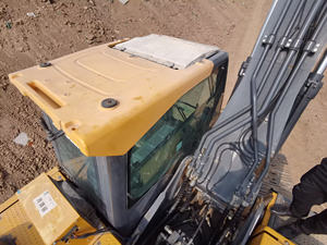 Б/у экскаватор John Deere E210, 20 тонн, двигатель Cummins, высококачественная коробка передач, насос PLC, подшипник - Product Image 5