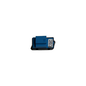 สวิตช์ล็อคประตูกลางสำหรับรถยนต์ Volkswagen Touareg รุ่น 7P6962125A 7P6962126A ปุ่มกดตัวกระตุ้นล็อคประตูซ้ายขวา แรงดันไฟฟ้า 12V - Product Image 2