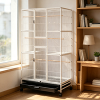 Grande cage d'élevage blanche à trois niveaux avec accessoires complets et support mobile pour l'élevage en groupe de petits et moyens perroquets