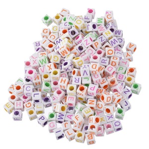 DIY Carré Rond En Plastique Plat Acrylique Lettre Perles Alphabet Perles Cube Lâche Spacer Perles Pour Fabrication <span class=keywords><strong>de</strong></span> Bijoux Fait Main Bracelet - Product Image 4