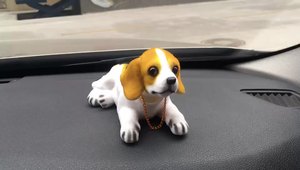 Divertido Juguete de Peluche de Perro Beagle con Cabeza Móvil, para Decoración de Coche y Oficina, y Regalos - Product Image 4