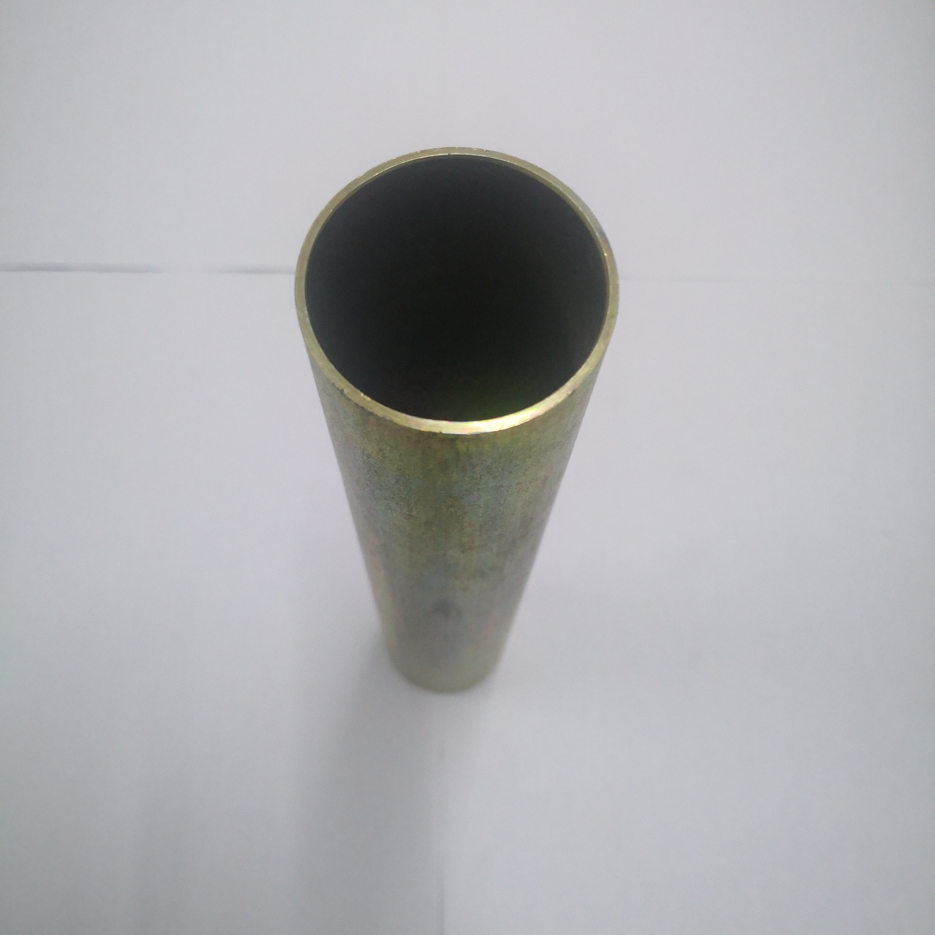 Бобина с гальванизированной черной бесшовной стальной трубкой для круговых ткацких станков и ПП тканых сумок