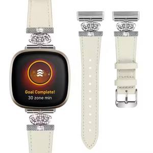 Nouvelle mode bracelets en <span class=keywords><strong>cuir</strong></span> véritable pour <span class=keywords><strong>Fitbit</strong></span> <span class=keywords><strong>Versa</strong></span> 4 <span class=keywords><strong>Versa</strong></span> <span class=keywords><strong>3</strong></span> montre <span class=keywords><strong>bracelet</strong></span> en <span class=keywords><strong>cuir</strong></span> avec strass - Product Image 4