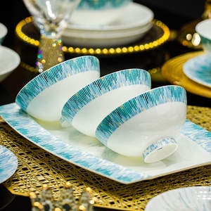 Service de vaisselle en céramique de Jingdezhen et porcelaine fine, ensemble de plats et de vaisselle pour la maison, cadeau, service d'assiettes de dîner pour hôtel - Product Image 3