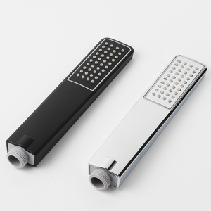 Pommeau de <span class=keywords><strong>douche</strong></span> à main haute pression à fonction unique, tête de pulvérisation carrée en ABS, finition chromée/noire, avec connecteur G1/2 - Product Image 2