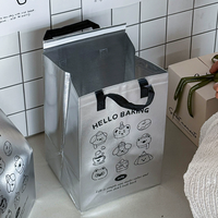Sac isotherme pliable non tissé Baoren Spot Takeaway pour le refroidissement des gâteaux, du thé au lait, des collations et des sandwichs, avec logo imprimé et poignée.