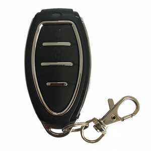 Control remoto programable para autos con llavero y clip metálico - Product Image 3