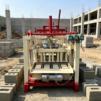 Machine hydraulique de fabrication de blocs de béton avec moteur pour la production de briques creuses, pavés et bordures – Faible investissement