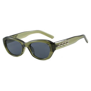 2025 barato de alta calidad nuevo marco pequeño gafas de sol moda Cool UV400 aleta de tiburón decoración gafas de sol de plástico para mujeres - Product Image 3