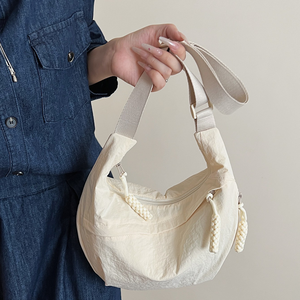 Bolso de Hombro Cruzado Informal de Gran Capacidad para Mujer, Estilo Ins, de Nylon Arrugado, Novedad 2025 - Product Image 1