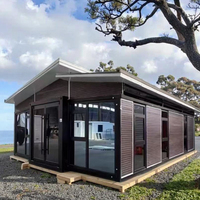 Maison préfabriquée extensible hautement efficace en forme d'appartement avec panneau sandwich en acier et installation rapide