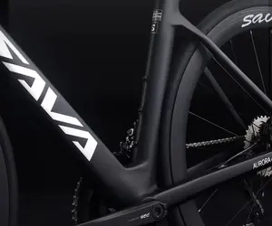 SAVA R08 CR-A7L Bici da Corsa in Fibra di Carbonio di Alta Gamma con Cavi Interni - Product Image 4