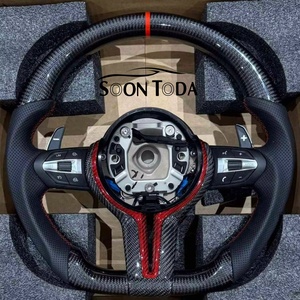 Volant en cuir et fibre de carbone de haute qualité pour <span class=keywords><strong>BMW</strong></span> F10 F30 <span class=keywords><strong>335i</strong></span> F05 F12 F20 F22 F25 F32 F35 F36 M3 M5 M6 X5 F15 M340 - Product Image 1