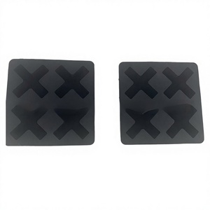 Nuevo en Stock: Bandeja de Hielo de Silicona para Whisky con 4 Cavidades, Fácil de Desmoldar, Apta para Congelador, Modelo SZBG-1 - Product Image 3