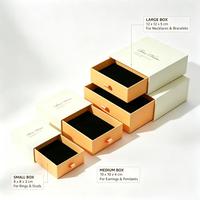 Boîte cadeau personnalisée pour bijoux avec doublure en velours pour bague, boucles d'oreilles, collier, mariage, fiançailles, emballage de vente au détail