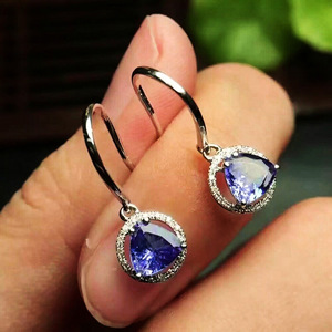 Pendientes Colgantes Morados E823 de Plata 925 con Corte Triangular y Engaste de Garra, Clásicos para Uso Diario de Mujer - Product Image 3