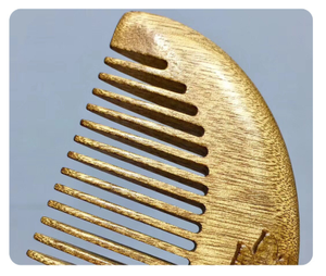 หวีไม้ฟีบีสีทองแกะสลักลายดอกโบตั๋น งานแฮนด์เมดสไตล์โอเรียนทัล วินเทจจีน พรีเมียม ของขวัญสำหรับสาวๆ - Product Image 5