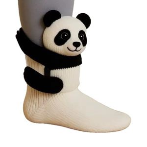 Chaussettes pantoufles en peluche épaisses antidérapantes pour animaux, drôle de paresseux en peluche pour enfants et adultes, cadeaux de vacances confortables - Product Image 4