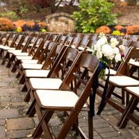 Chaises pliantes en résine marron à grain de bois rembourrées en plastique, capacité 450 kg, pour événements, mariages et fêtes en gros
