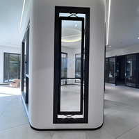 Ventanas exteriores modernas de aluminio con aislamiento térmico, correderas, negras, de piso a techo, con vidrio de una sola capa, de diseño personalizado y eficiencia energética.
