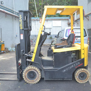 Chariot élévateur électrique Hyster d'occasion 1,5 tonne avec une largeur de fourche de 125 mm et une distance de centre de charge de 500 mm - Product Image 2