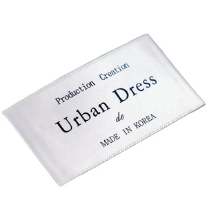 Étiquettes de vêtements tissées en coton et polyester personnalisées avec logo pour étiquettes de taille de vêtements - Product Image 2