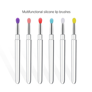 Brosse à lèvres en silicone pratique pour les voyages, outil doux et réutilisable pour le maquillage quotidien des lèvres et l'exfoliation - Product Image 1