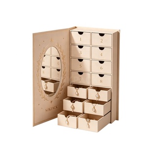 <span class=keywords><strong>Calendrier</strong></span> <span class=keywords><strong>de</strong></span> <span class=keywords><strong>l</strong></span>'<span class=keywords><strong>Avent</strong></span> personnalisé 12 jours en carton rigide écologique pour bijoux, boîte cadeau avec miroir et fermeture magnétique pour colliers et boucles d'oreilles - Product Image 5