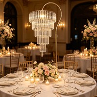 Lustre de sol en cristal doré pour décoration d'allée de mariage, lampe LED suspendue à 6 niveaux en acrylique pour événements, fêtes et scènes