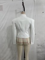 SHENZHU 2026 Nouvelle Veste Ajustée à Manches Longues avec Crochets Métalliques Tendance et Polyvalente, Épaules Rembourrées 4840798