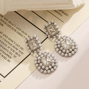 ต่างหูสแตนเลสทรงหยดน้ำ ประดับคริสตัลทรงเรขาคณิต เครื่องประดับสำหรับงานปาร์ตี้ สีเหล็ก - Product Image 2