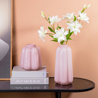 Vase en verre créatif de couleur rose imitation jade magnétique médiéval, décoration d'art de luxe léger, vase à fleurs hydroponique en cristal