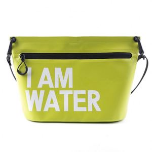 Sac messager minimaliste en PVC imperméable pour les sorties en bateau, pour protéger passeports, argent et cartes du contact avec l'eau - Product Image 1