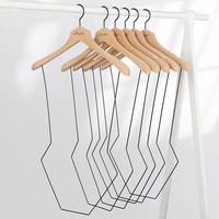 Cintre en bois personnalisé de luxe pour maillots de bain lingerie pour femmes magasins de détail